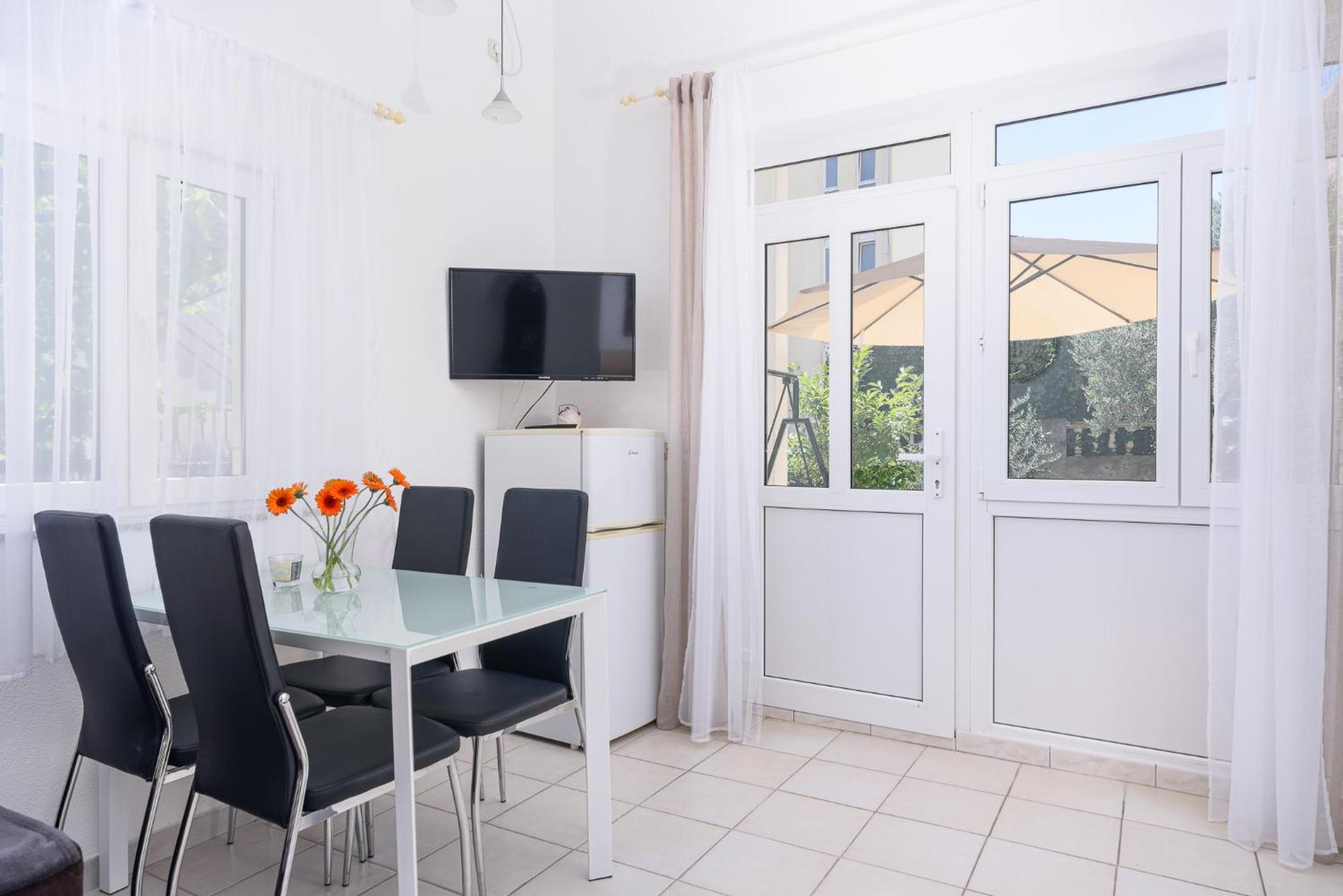 Apartmani Suki Τρογκίρ Εξωτερικό φωτογραφία