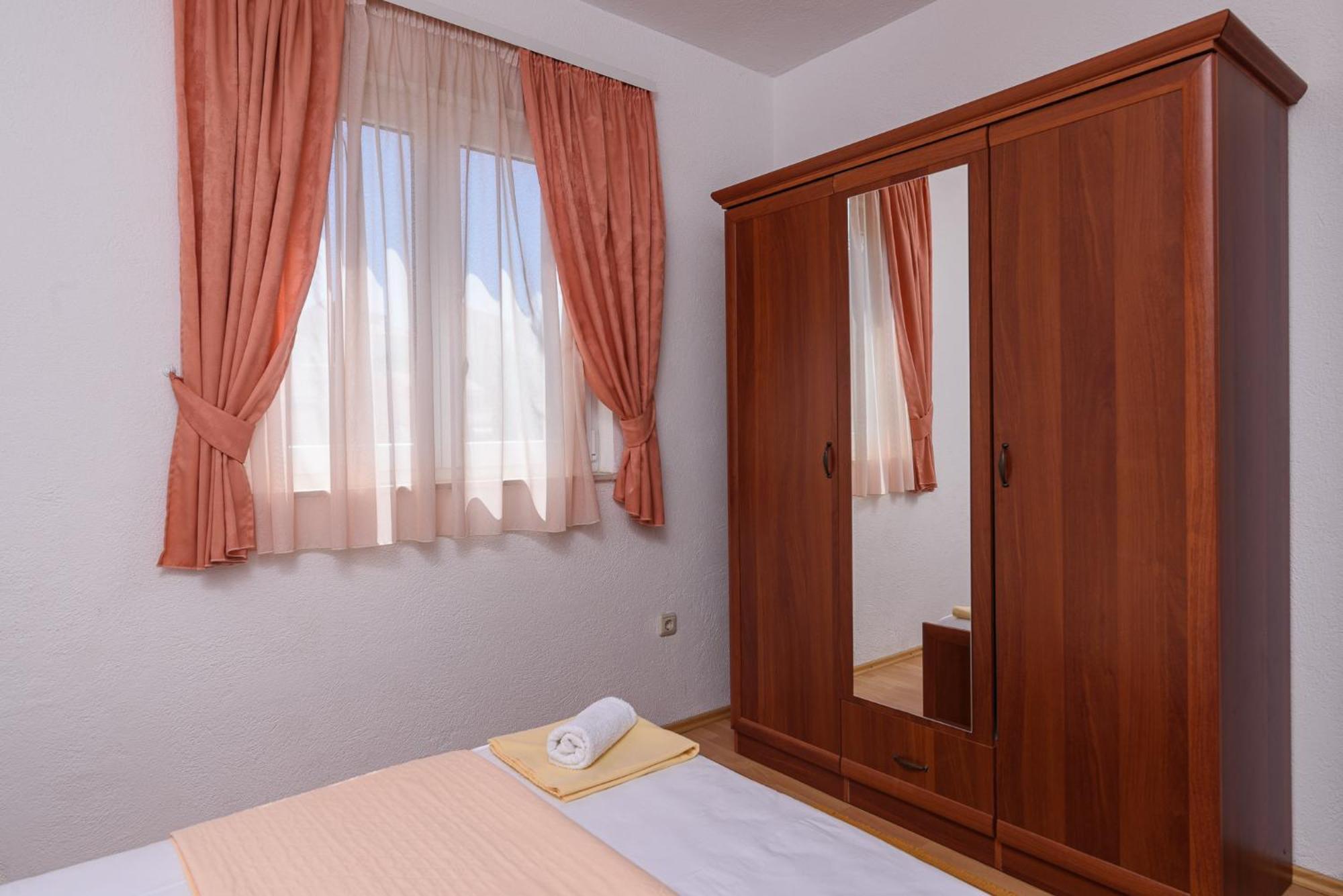 Apartmani Suki Τρογκίρ Εξωτερικό φωτογραφία